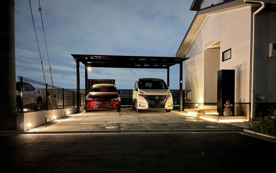 ライトアップがおしゃれな外構